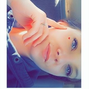 Meet your Posher, Paige